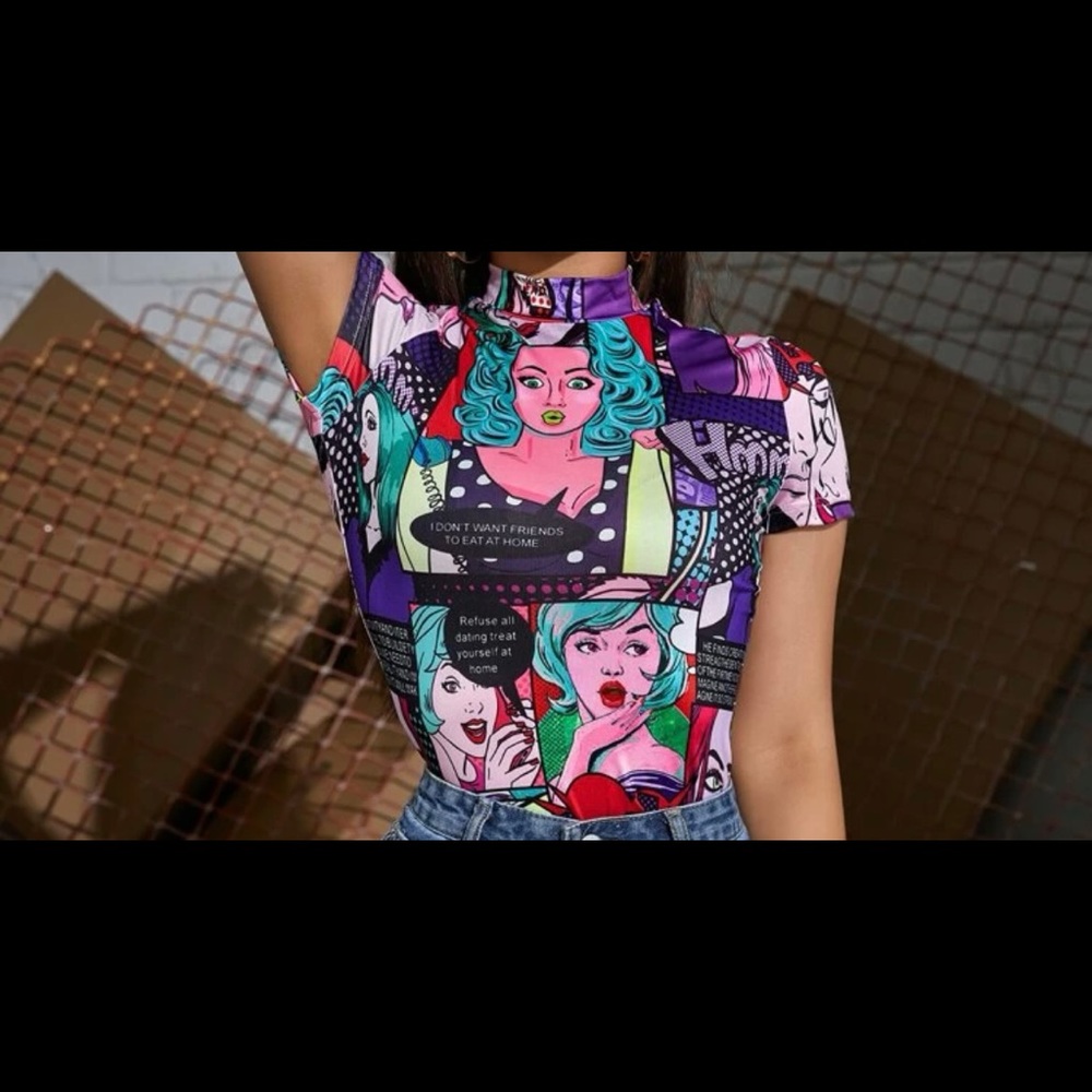 Mock-neck pop art print top